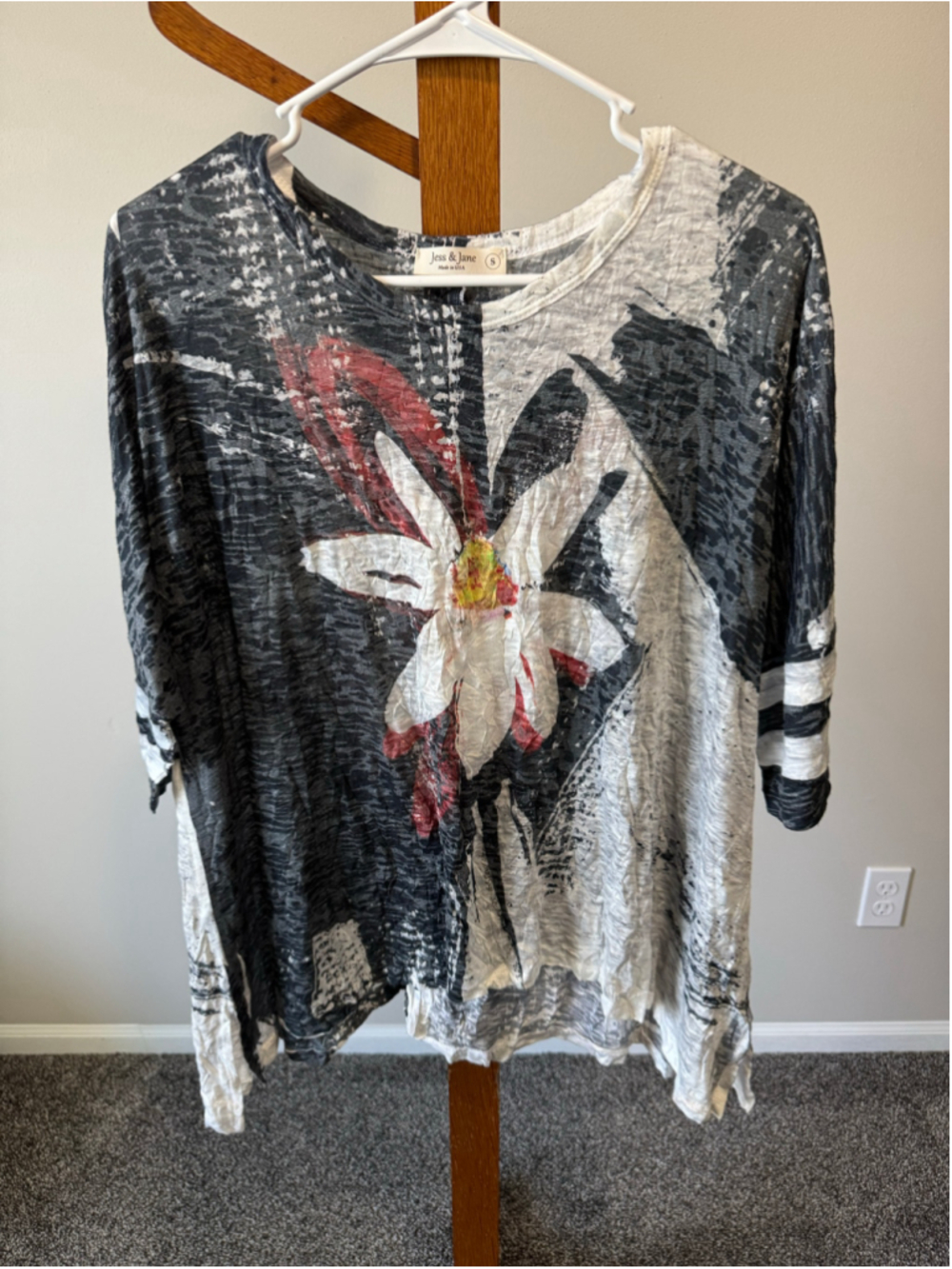 Women's Jess & Jane Mineral Washed Floral Print Black/White Tunic Tunic S